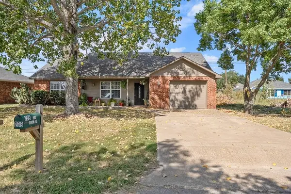 239 Seacraft Drive, Gun Barrel City, TX 75156
