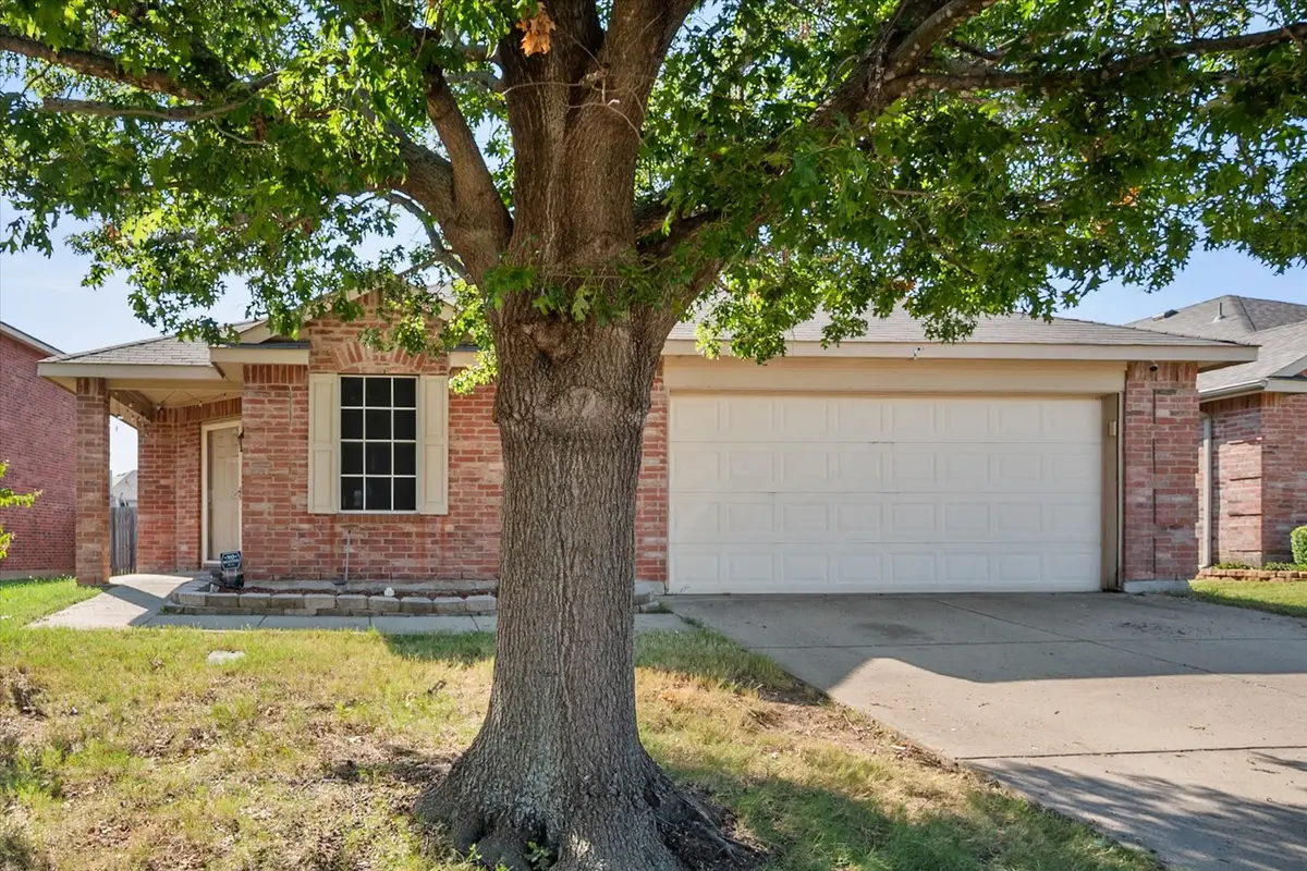 652 Horn Street, Crowley, TX 76036 - Image #1