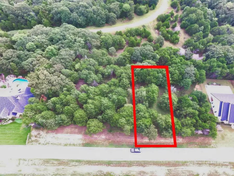 908 Eagle Oaks Drive, Gordonville, TX 76245 - Image #2