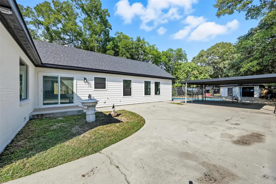 528 Schieme Street, River Oaks, TX 76114 - Image #3
