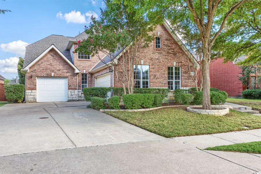 1305 Canyon Creek Drive, McKinney, TX 75072 - Image #2