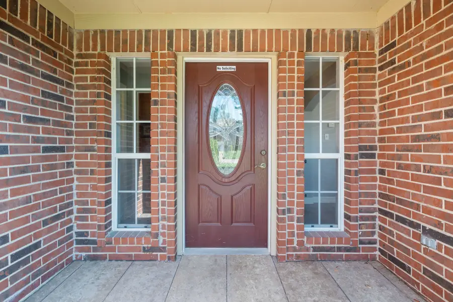 339 Stately Oak Lane, Lake Dallas, TX 75065 - Image #3