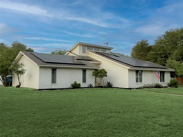 5450 Starlight Drive N, Fort Worth, TX 76126