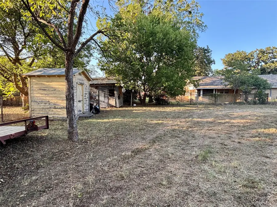 116 Garvin, Eastland, TX 76448 - Image #3