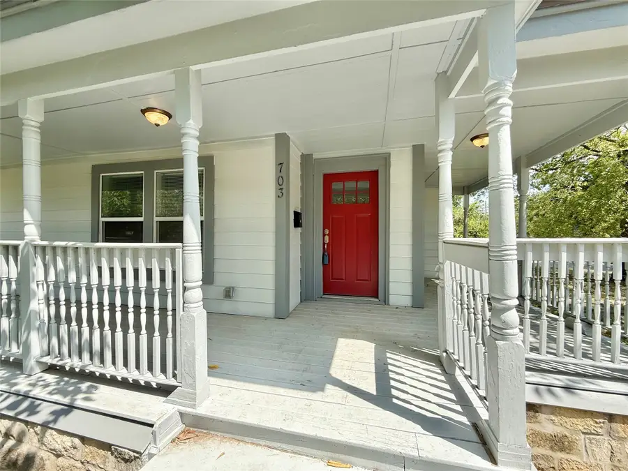 703 N Cleveland Avenue, Sherman, TX 75090 - Image #2