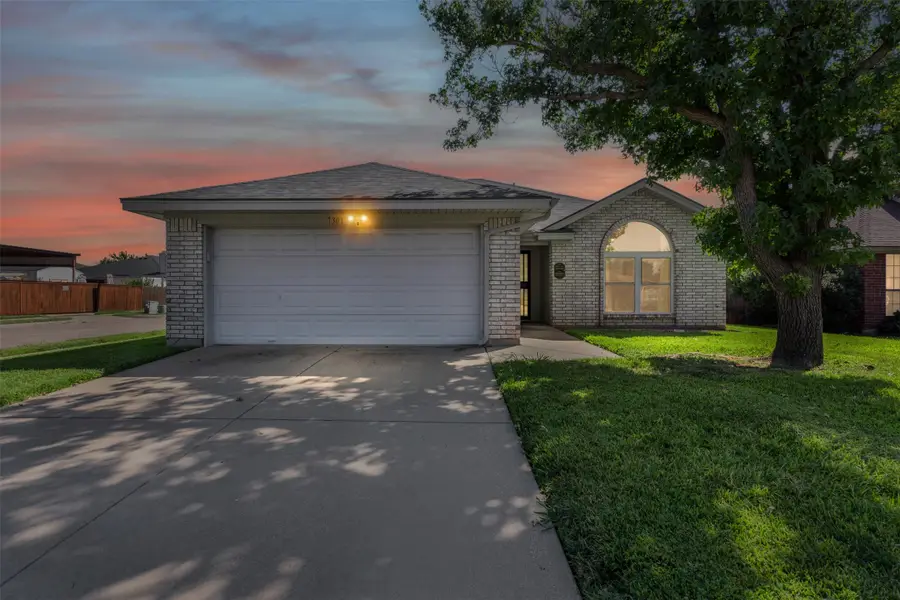7301 Wagonwheel Road, Fort Worth, TX 76133 - Image #2