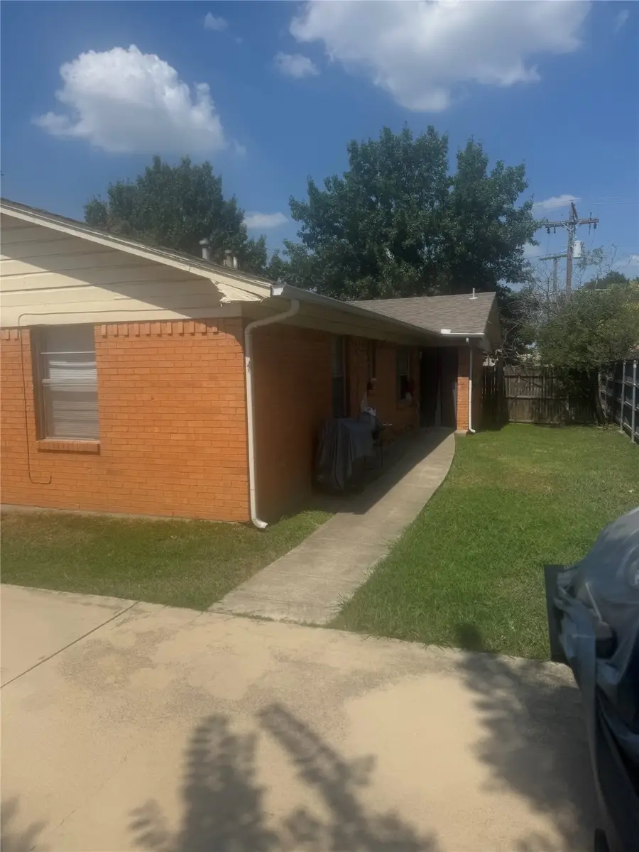 224 W Union Bower #224 & 226, Irving, TX 75061 - Image #2