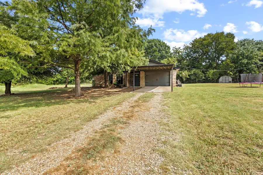 176 Blue Creek Circle, Sherman, TX 75090 - Image #2
