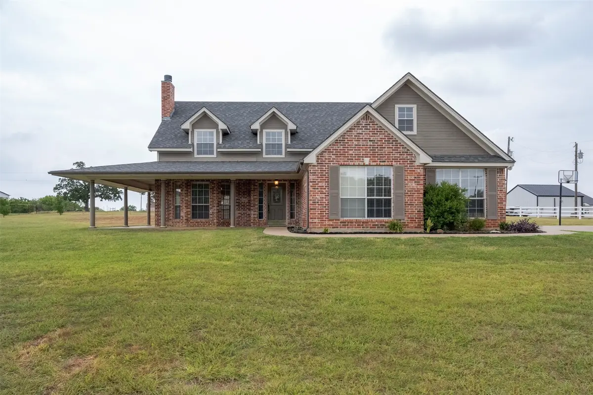 102 Eagle Pass Lane, Brock, TX 76087 - Image #1