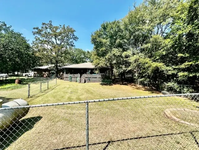 40 Cumberland Circle, Denison, TX 75021 - Image #3