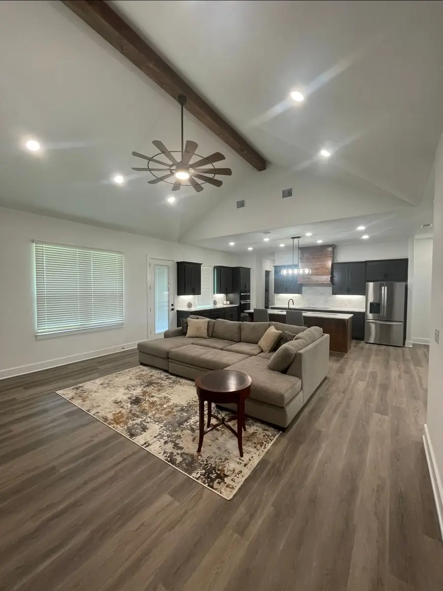 1484 Dixie Estates Way, Whitesboro, TX 76273 - Image #3