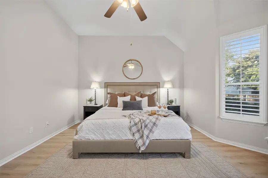 730 Celebrity Court, Midlothian, TX 76065 - Image #2