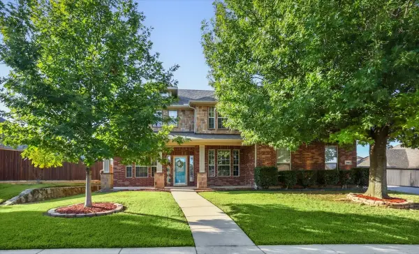 868 Valley Ridge Road, Burleson, TX 76028