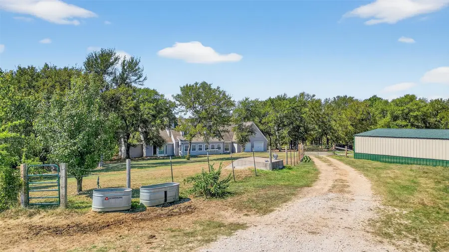 4027 Gibbons Road, Sherman, TX 75092 - Image #3