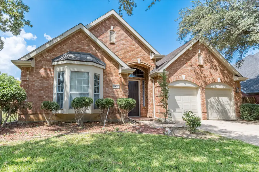 2405 Pine Hollow Court, Arlington, TX 76006 - Image #2