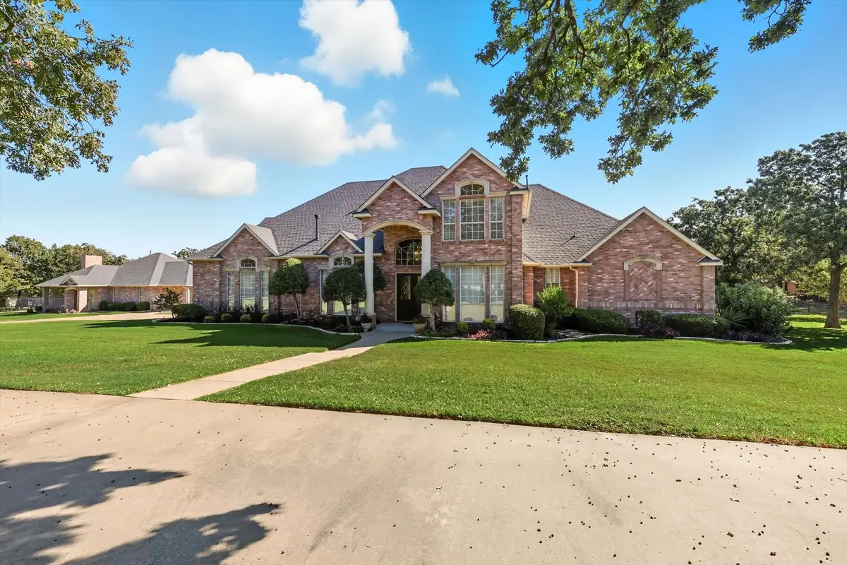 105 Enchanted Court N, Burleson, TX 76028 - Image #1