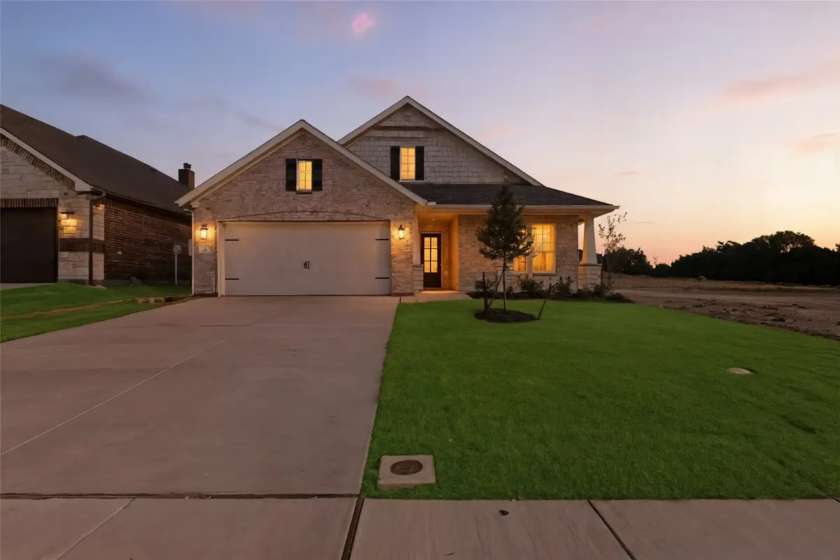 2321 Shamrock Lane, Weatherford, TX 76087 - Image #1