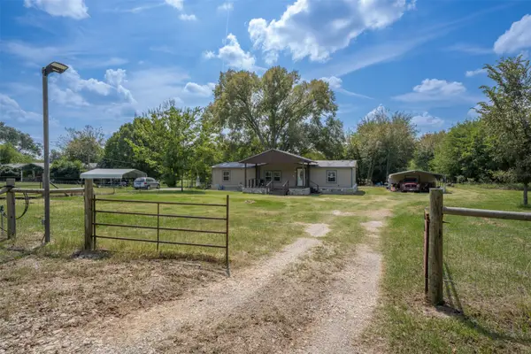 8748 Private Road 2416, Quinlan, TX 75474