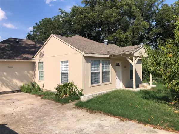 2606 Laurel Street, Grand Prairie, TX 75050