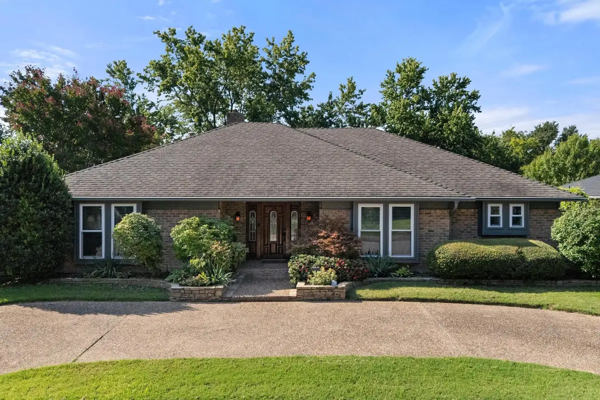 6914 Echo Bluff Drive, Dallas, TX 75248 - Image #1