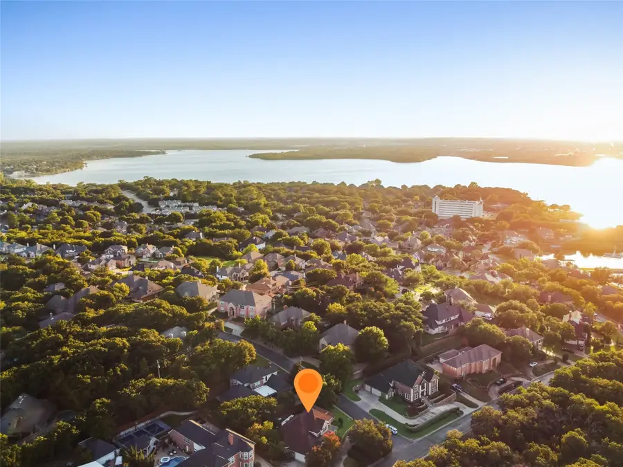 2101 Vista Ridge Court, Arlington, TX 76013 - Image #2