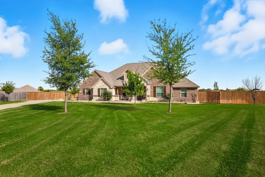 142 High Ridge Court, Decatur, TX 76234 - Image #2