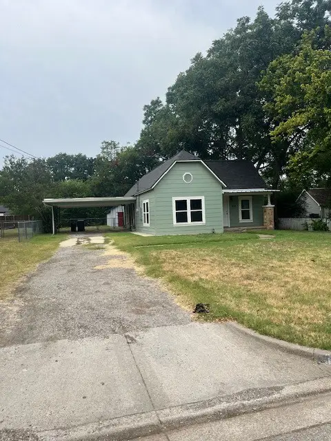 318 S Baker Street, Granbury, TX 76048 - Image #1