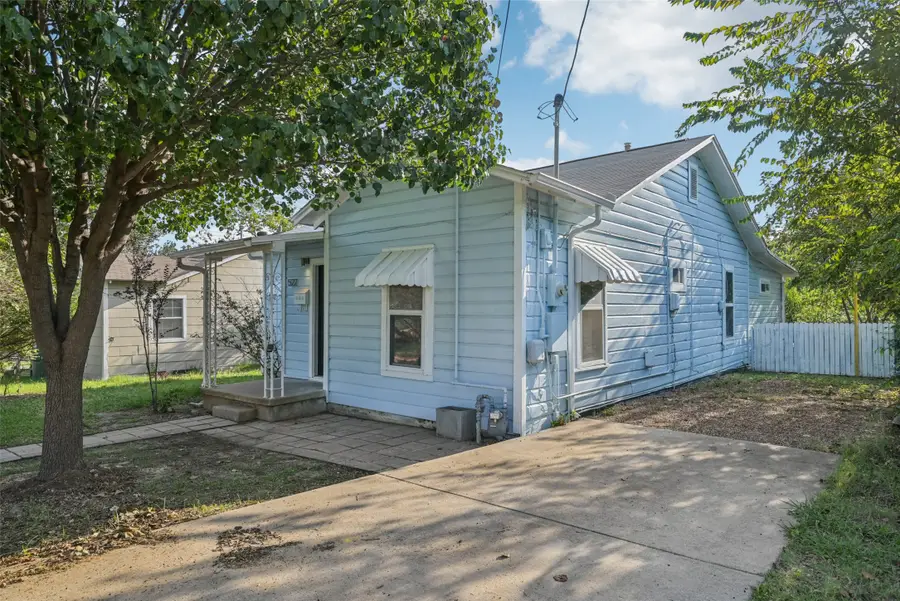 522 Denton Street, Denton, TX 76201 - Image #2
