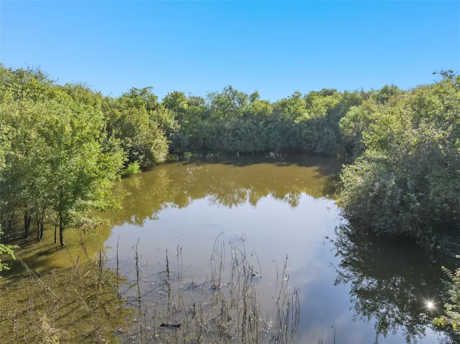 902 Mattlage Road, Crawford, TX 76638 - Image #3