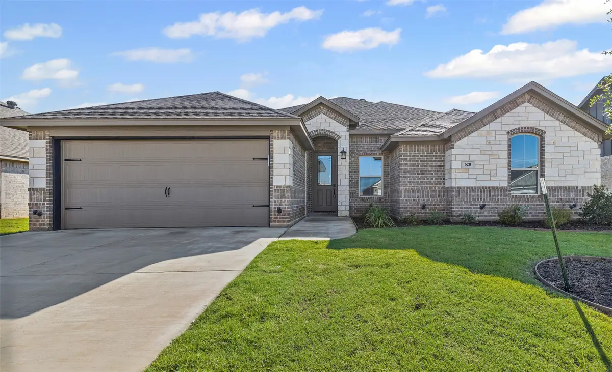 620 Jameson, Springtown, TX 76082 - Image #1