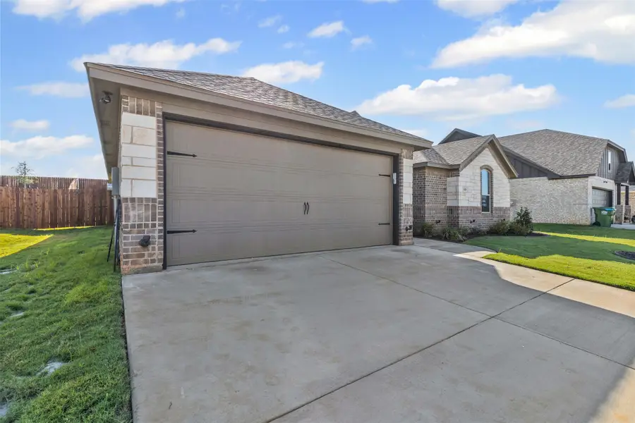 620 Jameson, Springtown, TX 76082 - Image #3