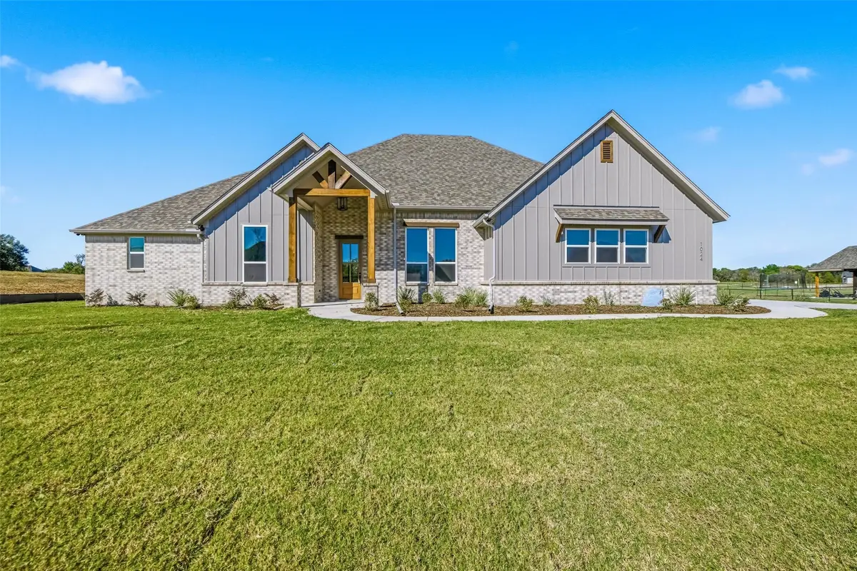 1024 Silver Sage Trail, Weatherford, TX 76085 - Image #1