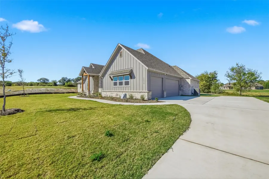1024 Silver Sage Trail, Weatherford, TX 76085 - Image #3