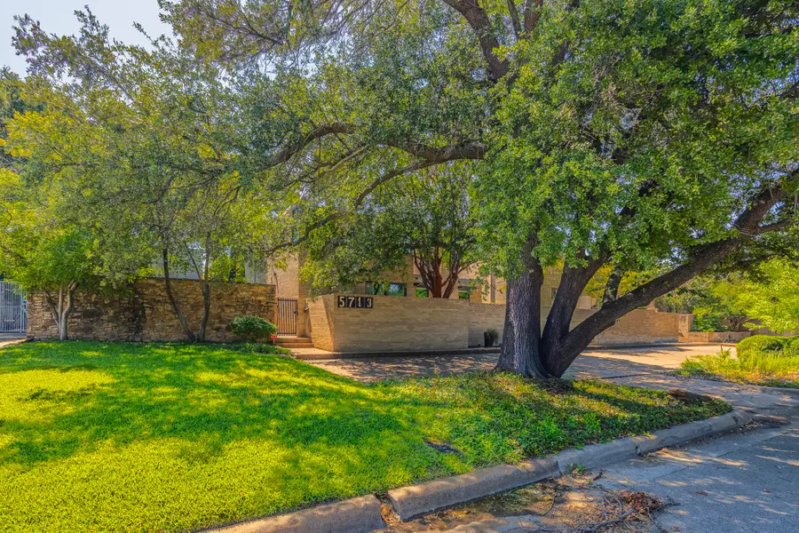 5713 Pershing Avenue, Fort Worth, TX 76107 - Image #3