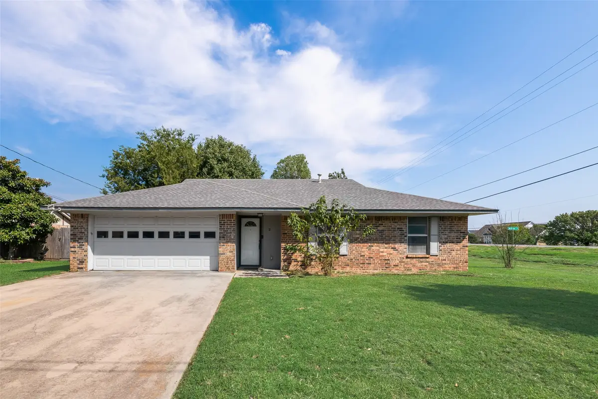 2 Finley Circle, Krum, TX 76249 - Image #1