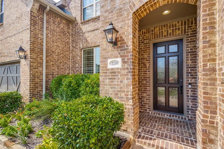 1210 Bailey Drive, Argyle, TX 76226 - Image #3