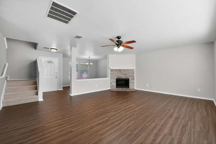 2900 Palomino Court, McKinney, TX 75071 - Image #2