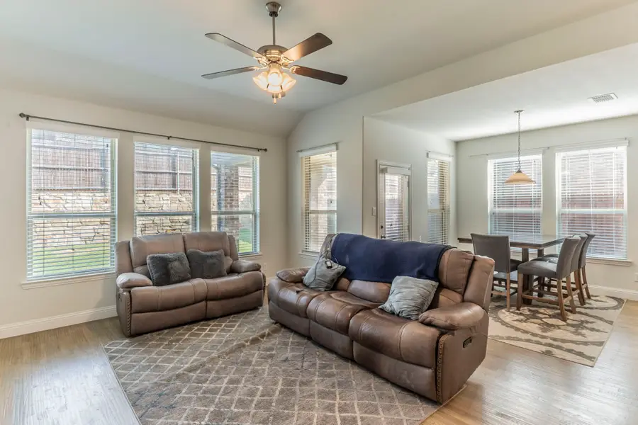 5644 Salt Springs Drive, Fort Worth, TX 76179 - Image #3