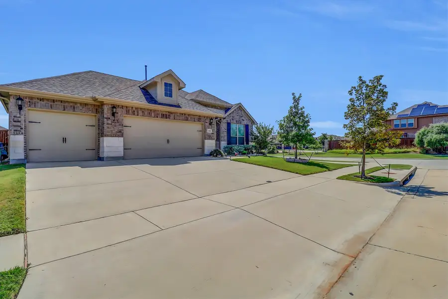 1446 White Water Way, Aubrey, TX 76227 - Image #3