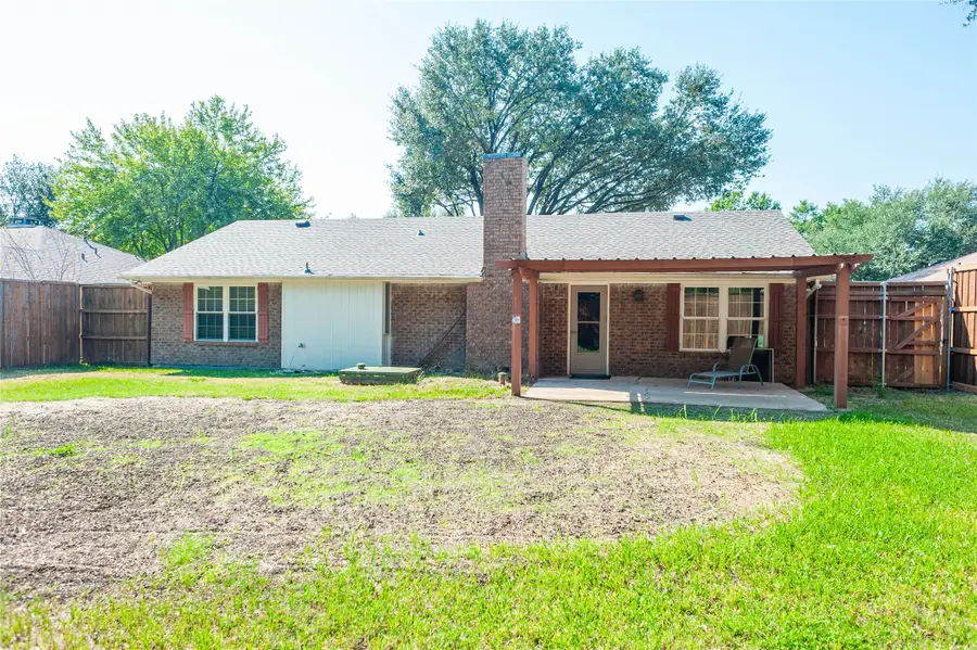 105 Tanglewood Lane, Waxahachie, TX 75165 - Image #2