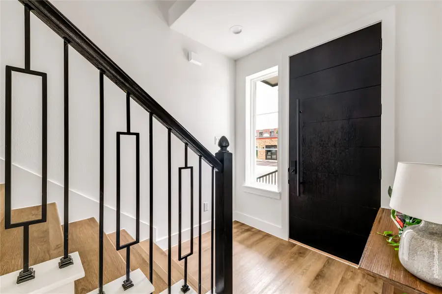 13325 Bee Street #302, Farmers Branch, TX 75234 - Image #2