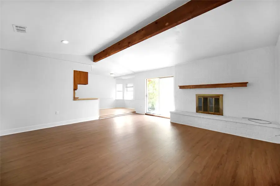 147 Hillcrest Street, Jacksboro, TX 76458 - Image #2