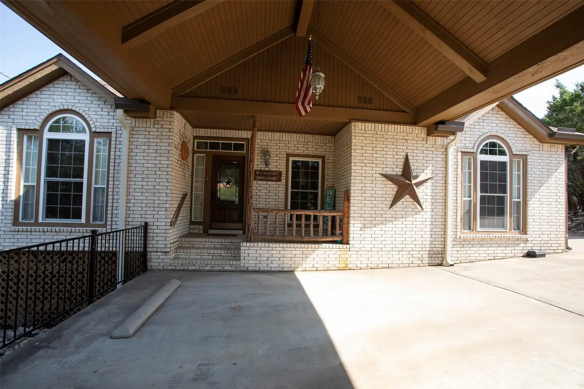 880 Cliffs Drive, Possum Kingdom Lake, TX 76449 - Image #1