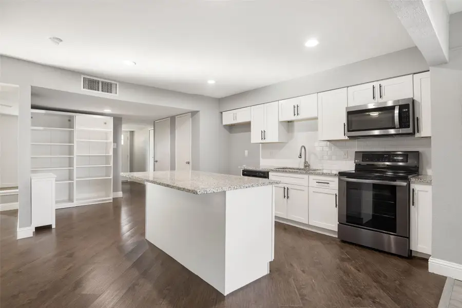 4924 Wagner Drive, The Colony, TX 75056 - Image #3