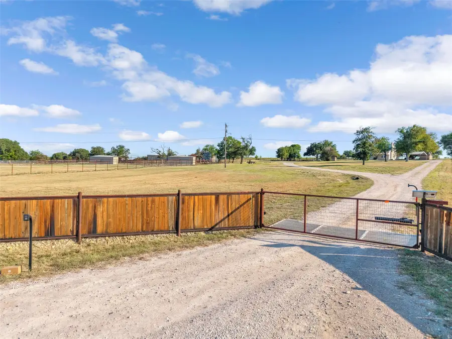 649 Cartwright Road, Weatherford, TX 76087 - Image #2