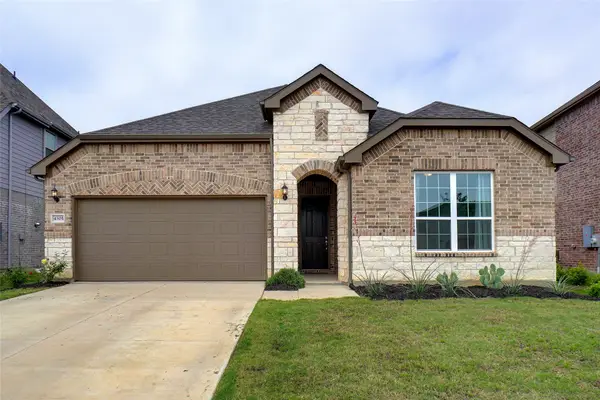 4305 Expedition Drive, Oak Point, TX 75068