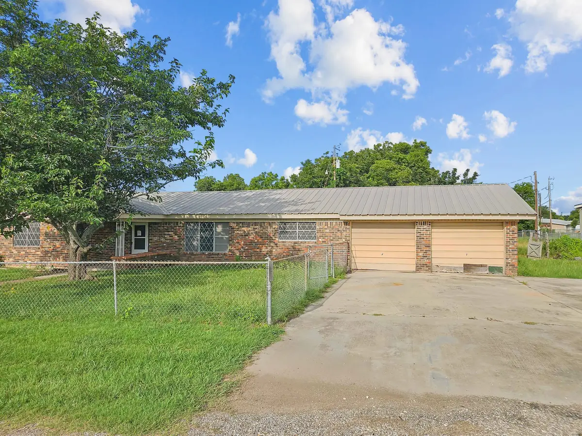 369 N Bell, Evant, TX 76525 - Image #1