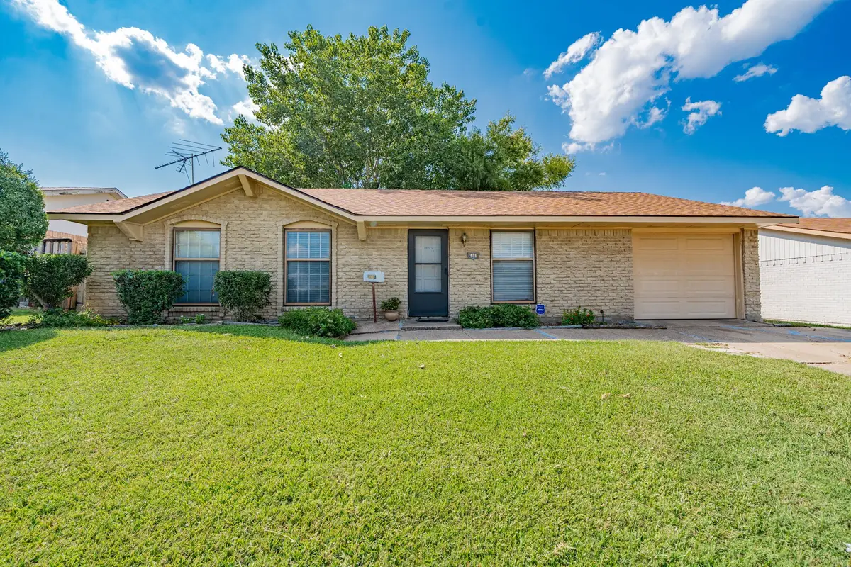401 Starling Drive, Mesquite, TX 75149 - Image #1