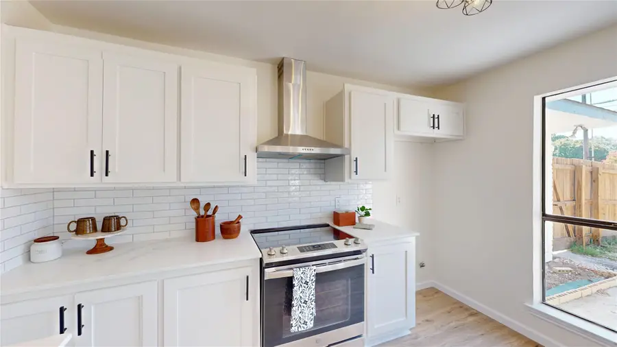 4200 Lantern Light Drive, Plano, TX 75093 - Image #3