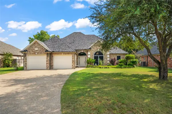 904 Wheeler Creek Drive, Gainesville, TX 76240